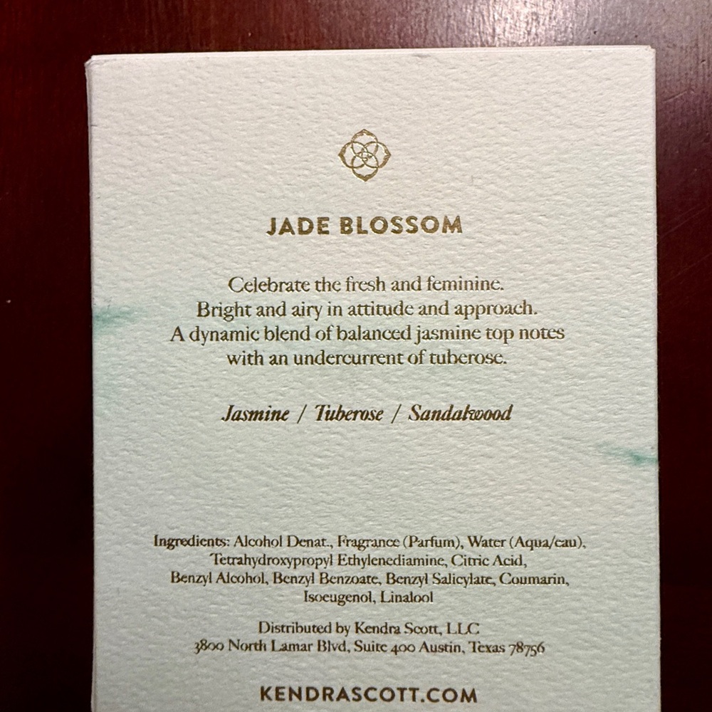 Brand New in Box-opened 
Kendra Scott Jade Blossom Fragrance Box - Picture 2 of 3